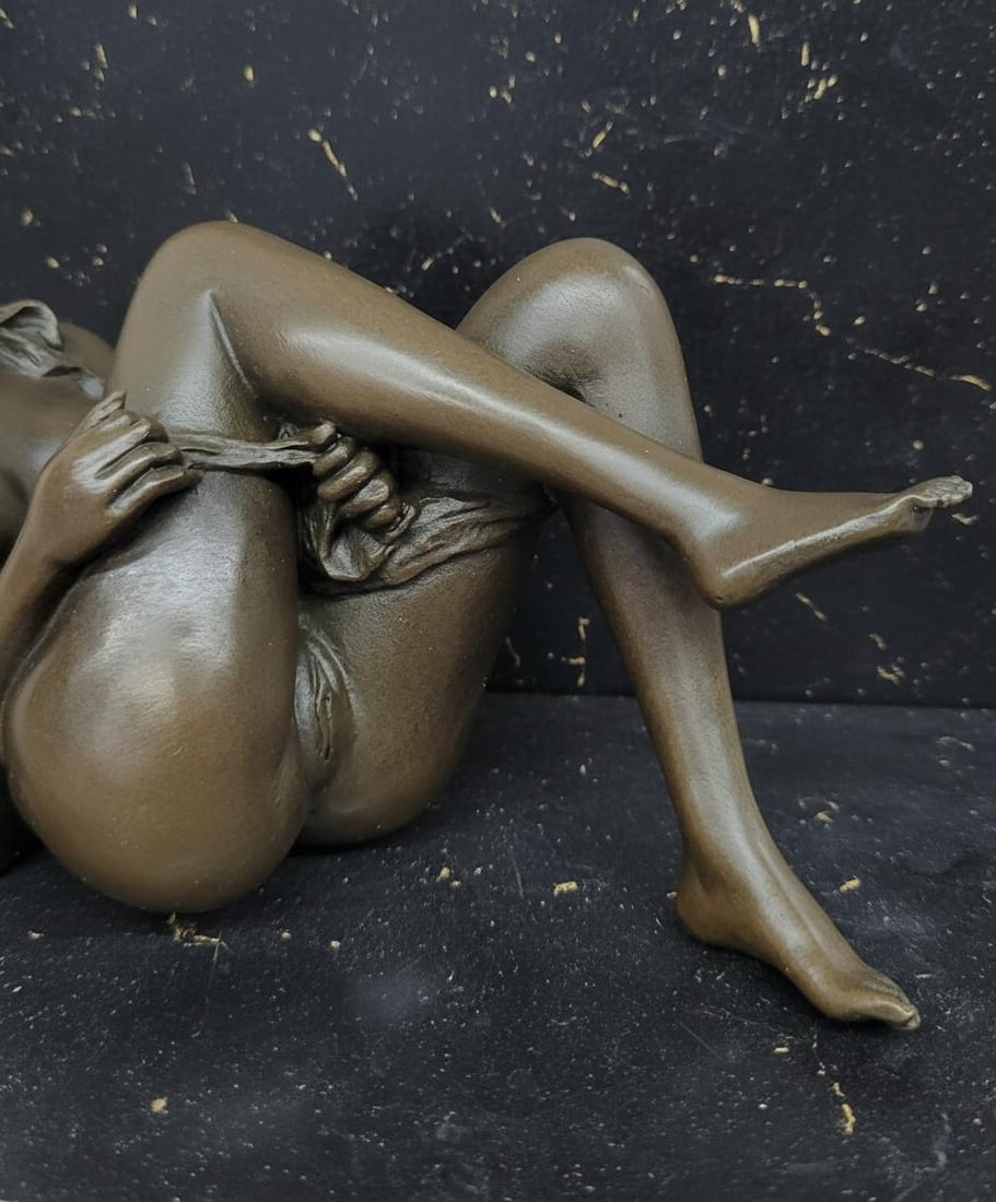 Art Nouveau Erotic Woman Bronze Statue Signed Mavchi on Marble Base - 6