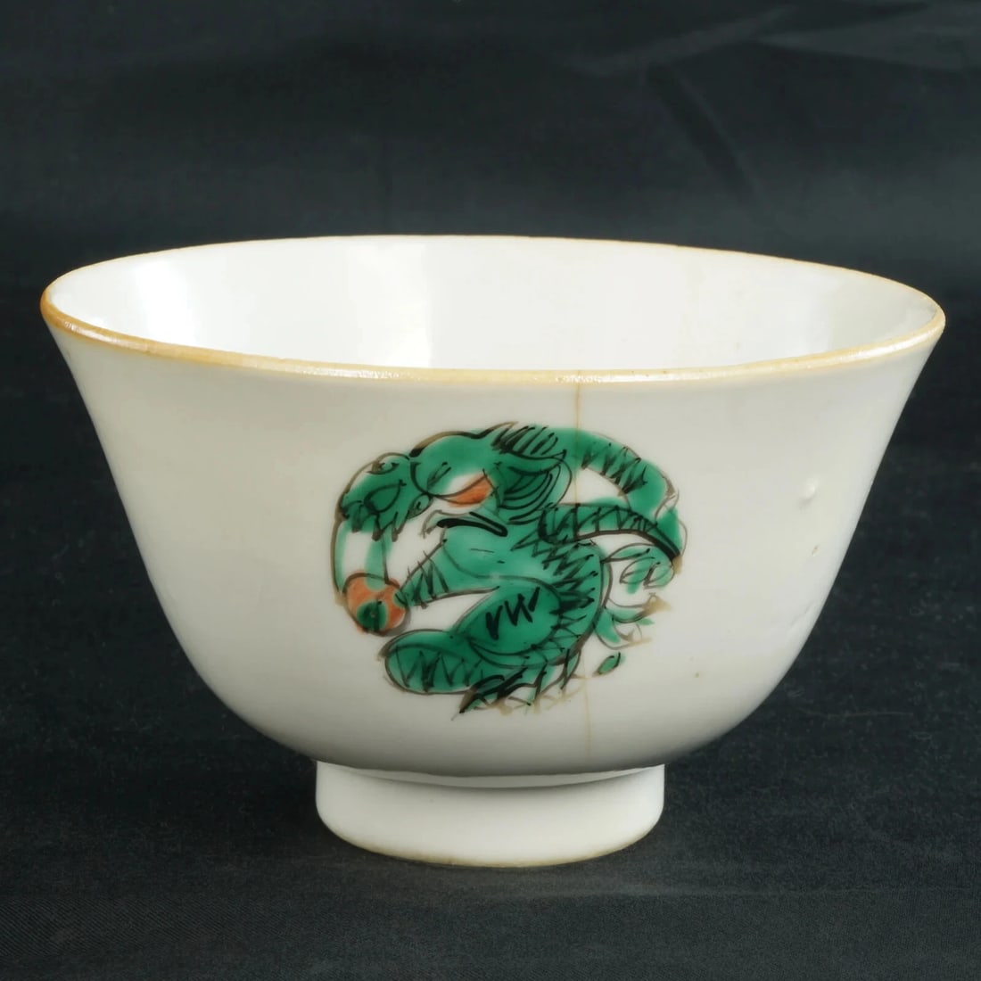 1920s Chinese Polychrome Porcelain Tea Bowl - 4
