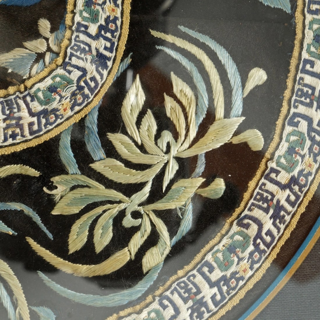 Chinese Silk Collar Framed Late Qing/Republic - 4