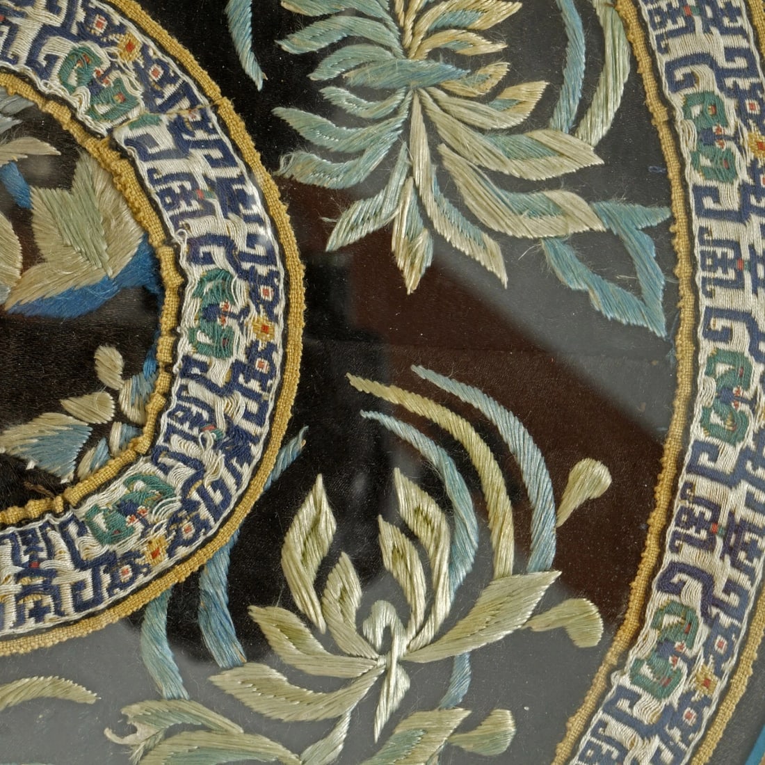 Chinese Silk Collar Framed Late Qing/Republic - 6