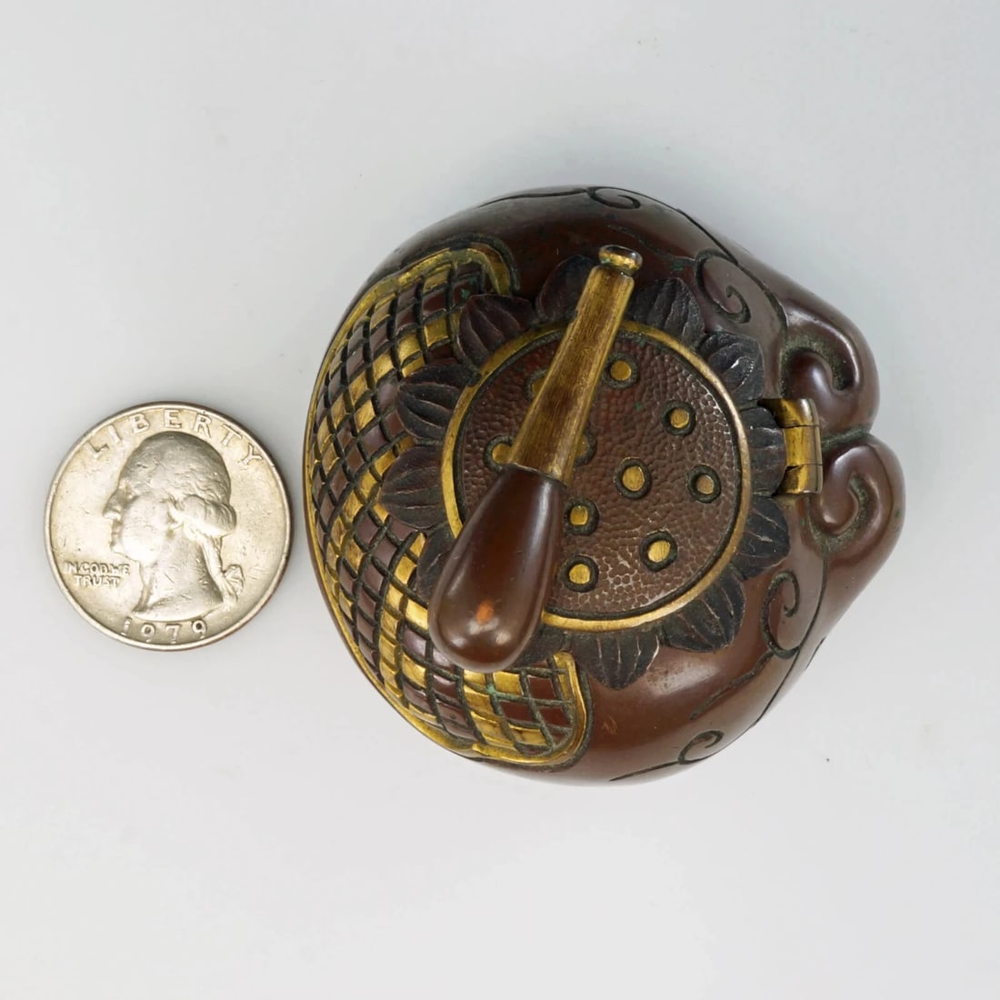 Japanese Meiji Inkwell Metal Lotus Design - 8