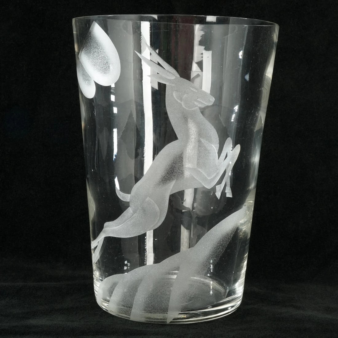 Clear Art Deco Gazelle Vase Circa 1925 - 3