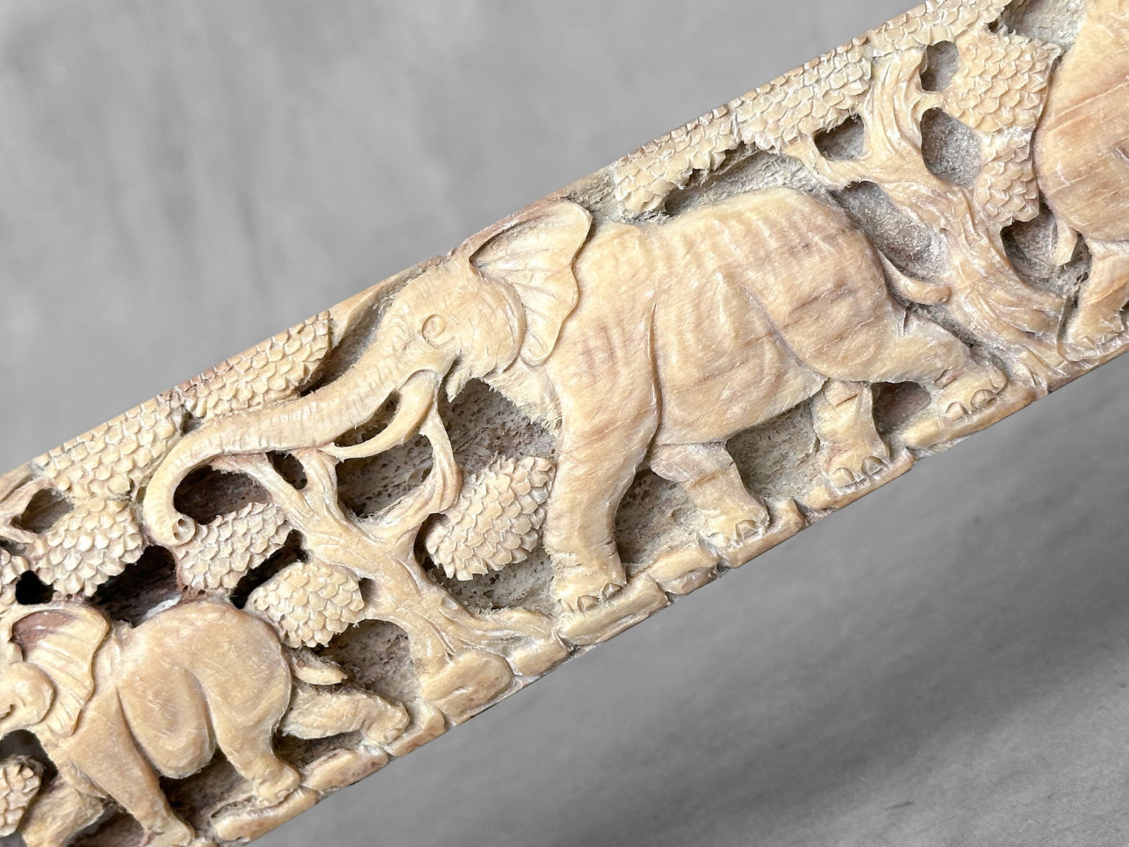 A stunning carved swordfish rostrum - Parade of Savannah elephants - 4
