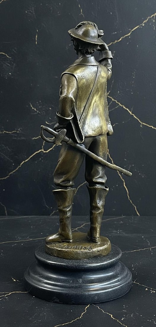 French Cavalry Soldier Toasting Cup Bronze Sculpture Signed Guillot on Marble Base - 2