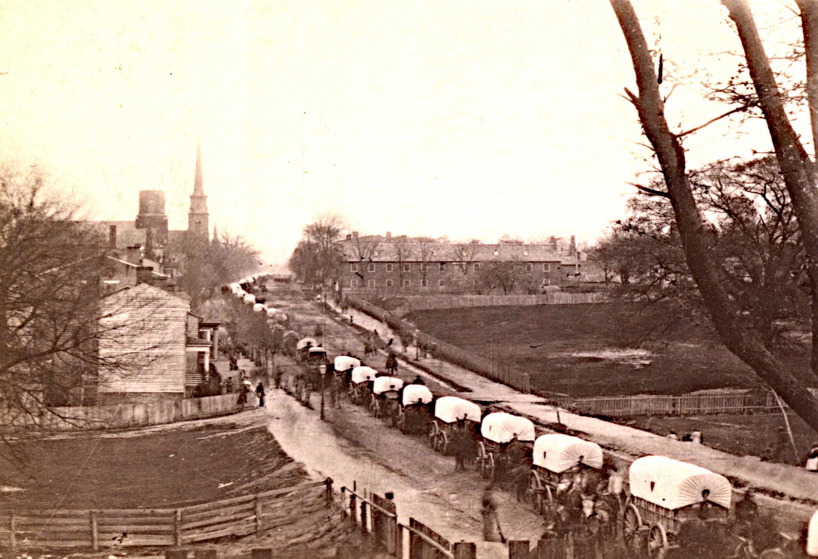 CIVIL WAR, RARE 13X19" WAGON TRAIN ENTERING PETERSBURG, VA: Title: CIVIL WAR, RARE 13X19" WAGON TRAIN ENTERING PETERSBURG, VA Artist/Source: War Photograph and Exhibition Company Original Date: 1861-1865 Dimensions: 13X19 Description: || UNITED STATES