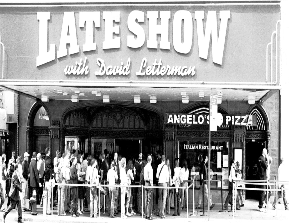 35MM, LATE SHOW W/ DAVID LETTERMAN: Title: 35MM, LATE SHOW W/ DAVID LETTERMAN Artist/Source: CLARK SHEFFIELD Original Date: 2006 Dimensions: 8X10 Description: || UNITED STATES SHIPPING ONLY! || This lot is a Dye Based Photolithograph