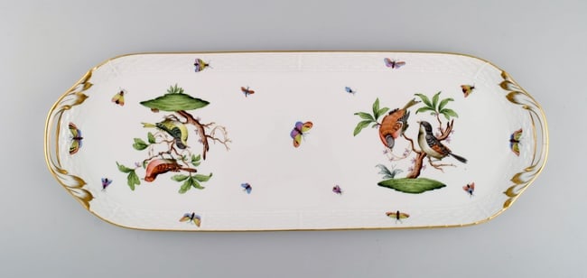 Oblong Herend Rothschild Bird serving dish / tray in hand-painted porcelain. Mid-20th century.: Title: Oblong Herend Rothschild Bird serving dish / tray in hand-painted porcelain. Mid-20th century.Description: Oblong Herend Rothschild Bird serving dish / tray in hand-painted porcelain. Mid-20th 