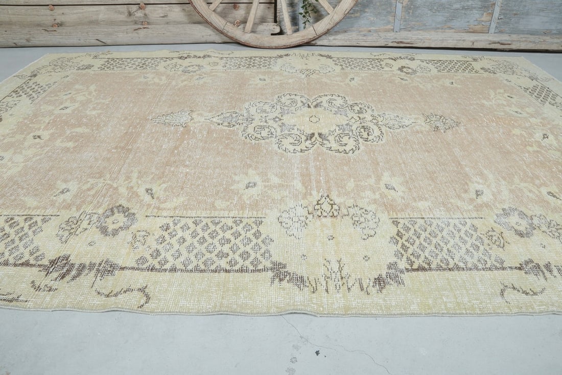 6.1x10 Beige Vintage Turkish Oushak Rug - 4