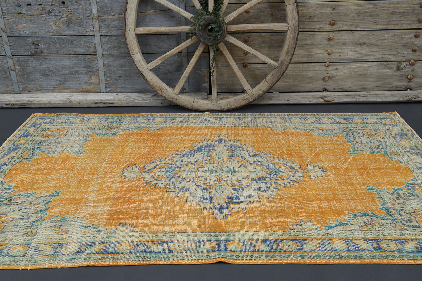 5.7x8.5 TURKISH RUG, Distressed Orange Boho Chic Décor - 17