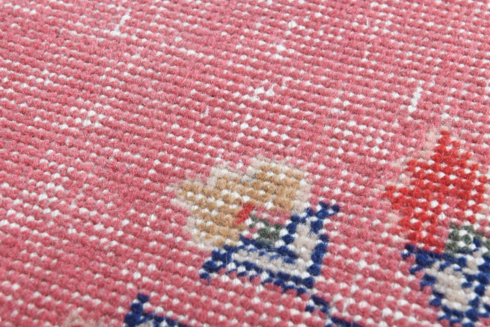 7.1x10'2 ft, VINTAGE TURKISH RUG, Living Room - 15