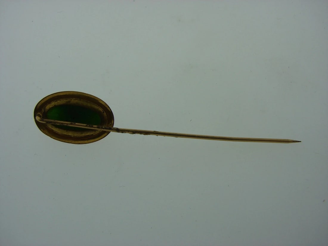 VICTORIAN ANTIQUE C.1900 GREEN STONE 9K YELLOW GOLD STICK PIN - 4