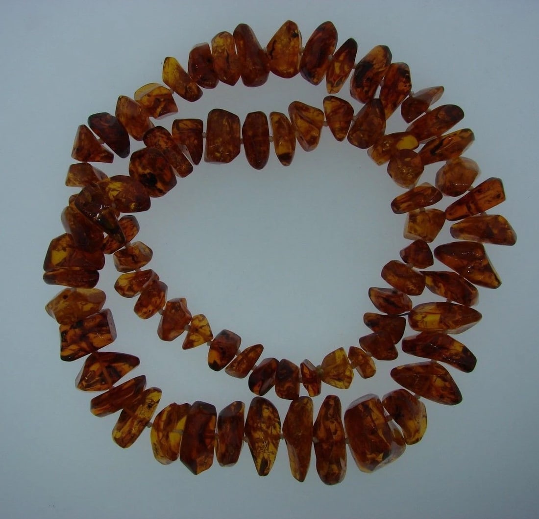 GORGEOUS Latvian Strand of Amber Necklace - 2