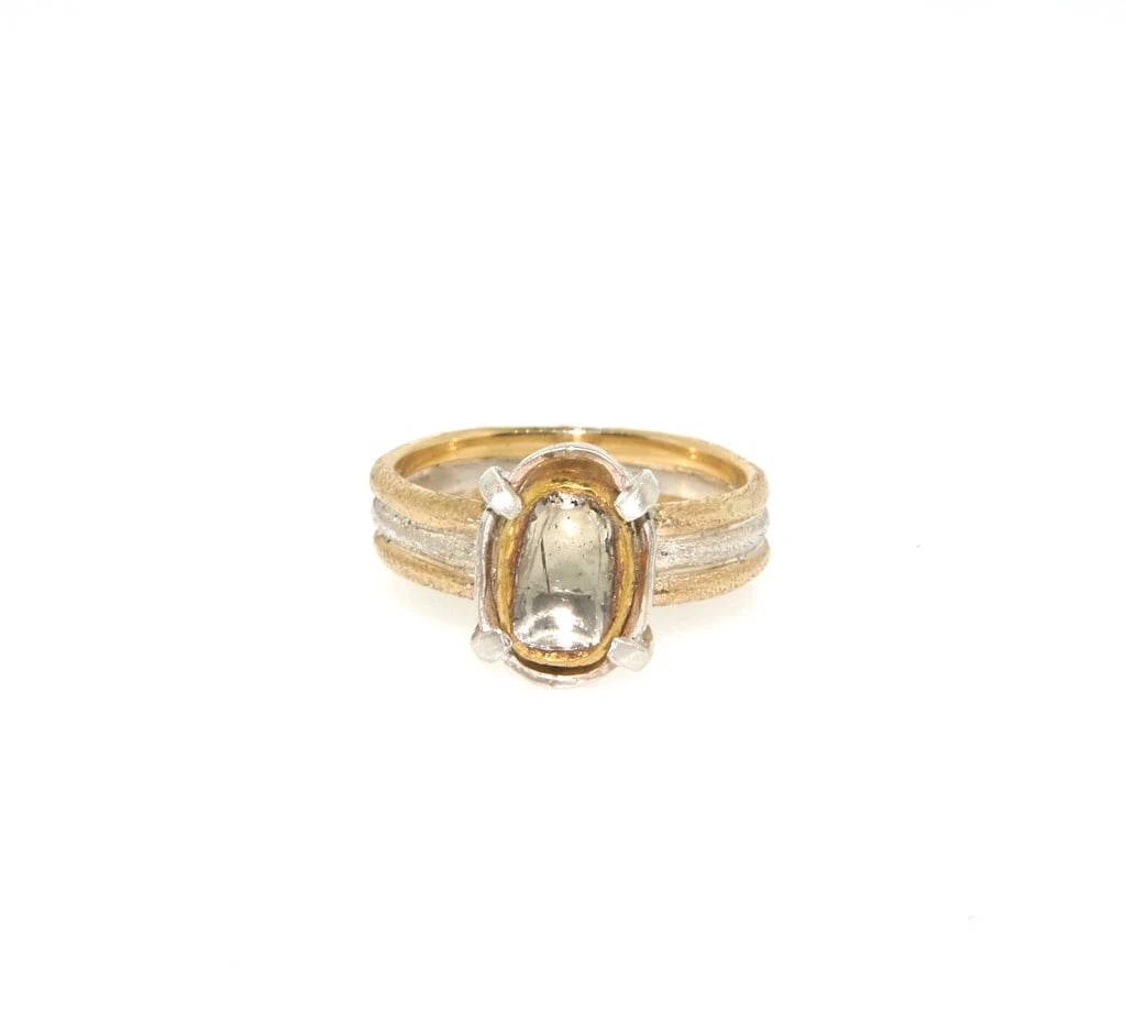 COOL 14k 2 Tone Gold & Rose Cut Diamond Ring: Title: COOL 14k 2 Tone Gold & Rose Cut Diamond Ring Description: 14k Gold & DiamonRing This wonderful ring is unsigned and is circa 1980s. It is made of 14k yellow & white gold. The diamond in the
