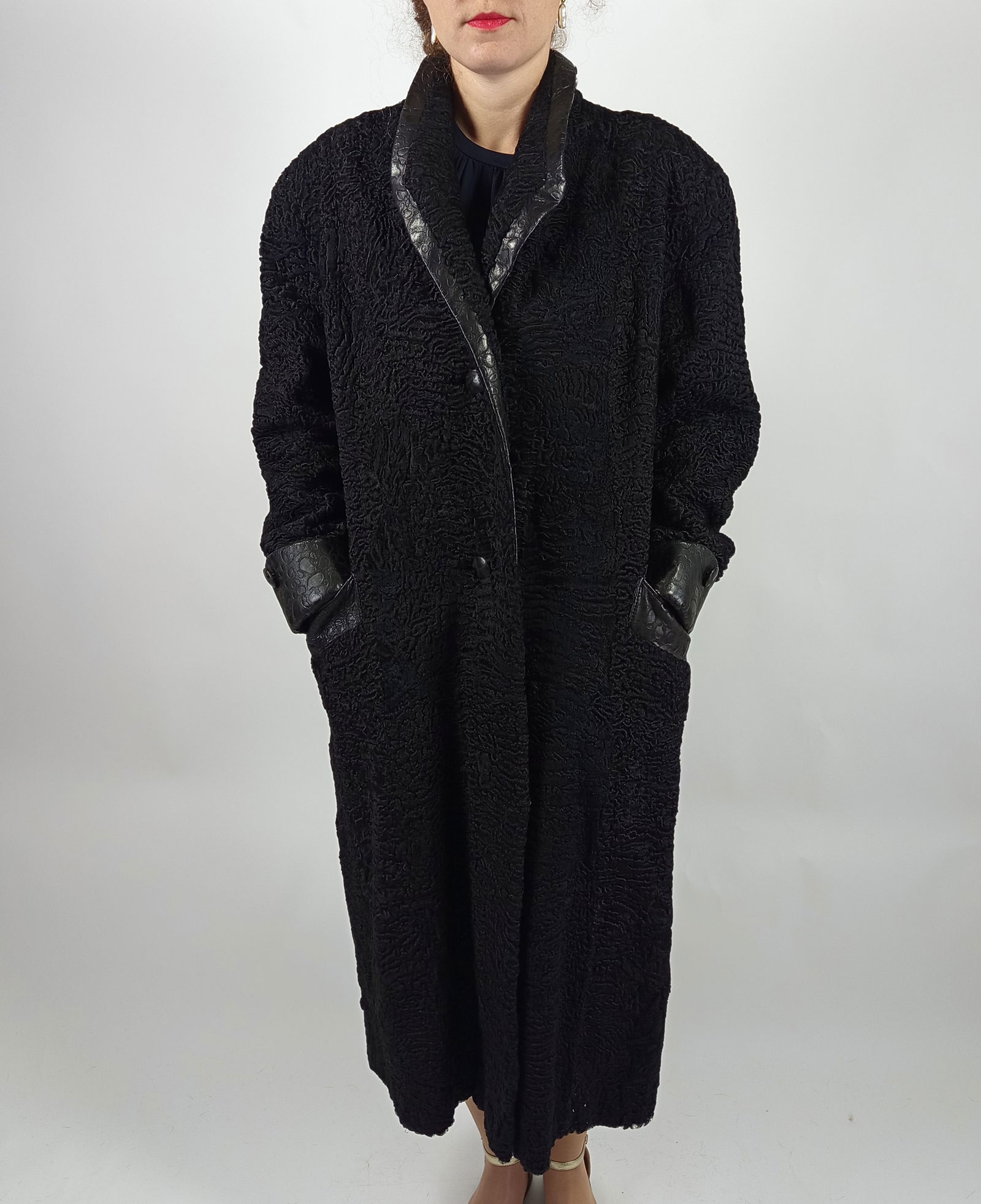 BLACK PERSIAN LAMB FUR COAT EU: XL ; US: 20 - 4
