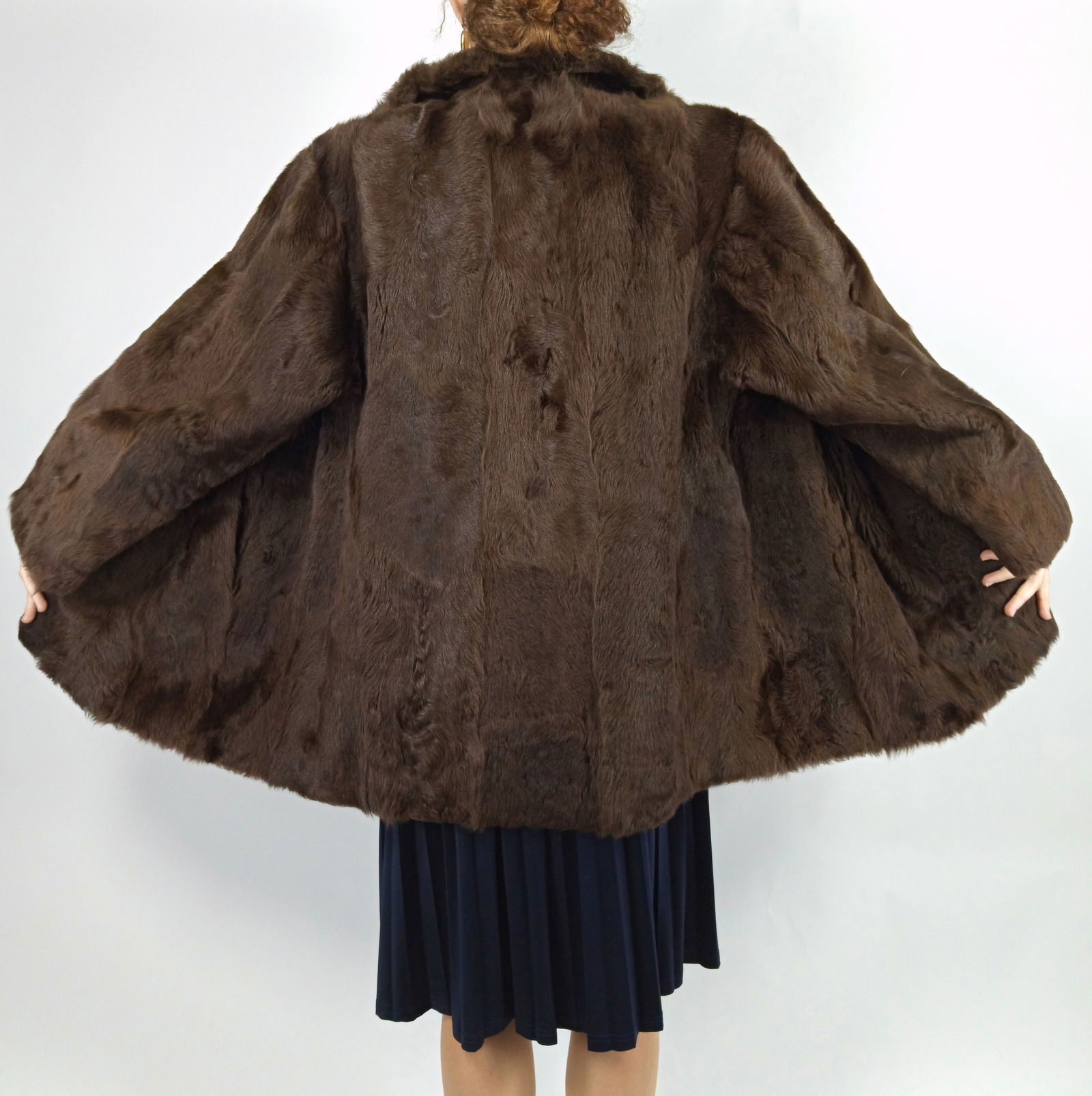 BROWN ALPACA FUR COAT EU: XL ; US: 18 (1 of 10)