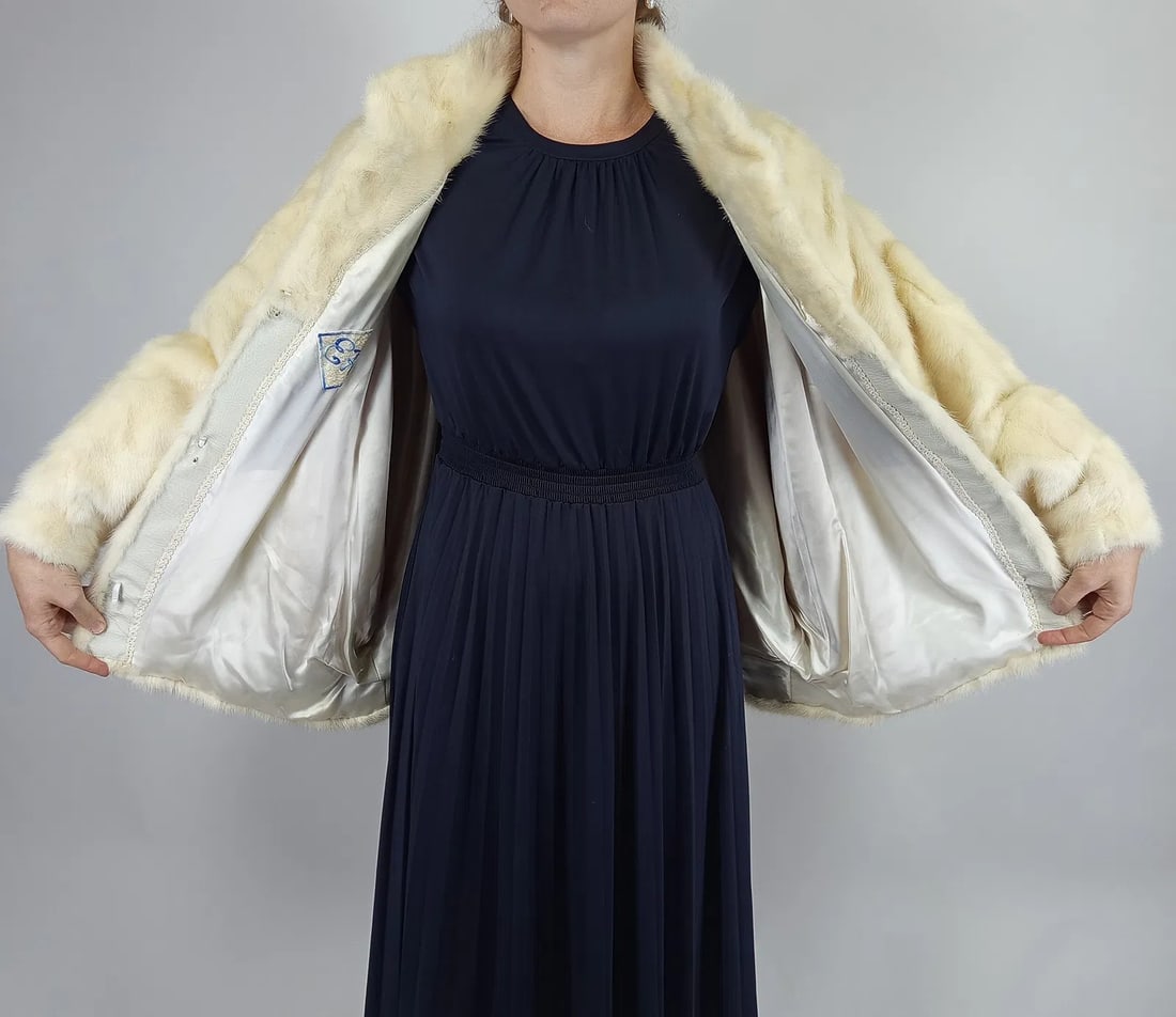 CREAM MINK FUR BOMBER JACKET EU: 3XL ; US: 24 - 3