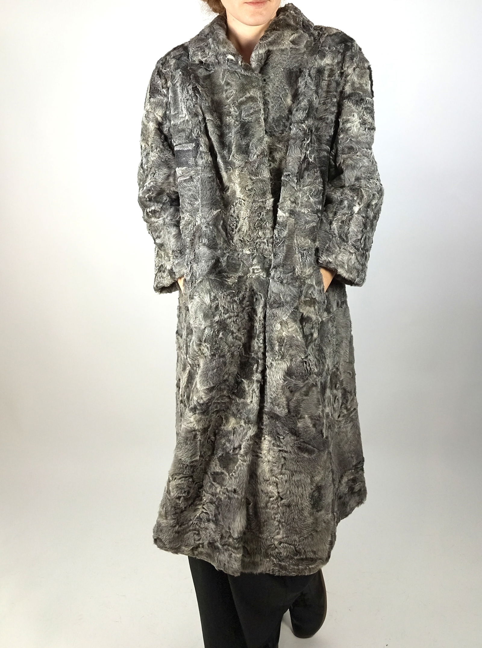 PLATINUM LAMB FUR COAT EU: XL - US:20 - 12