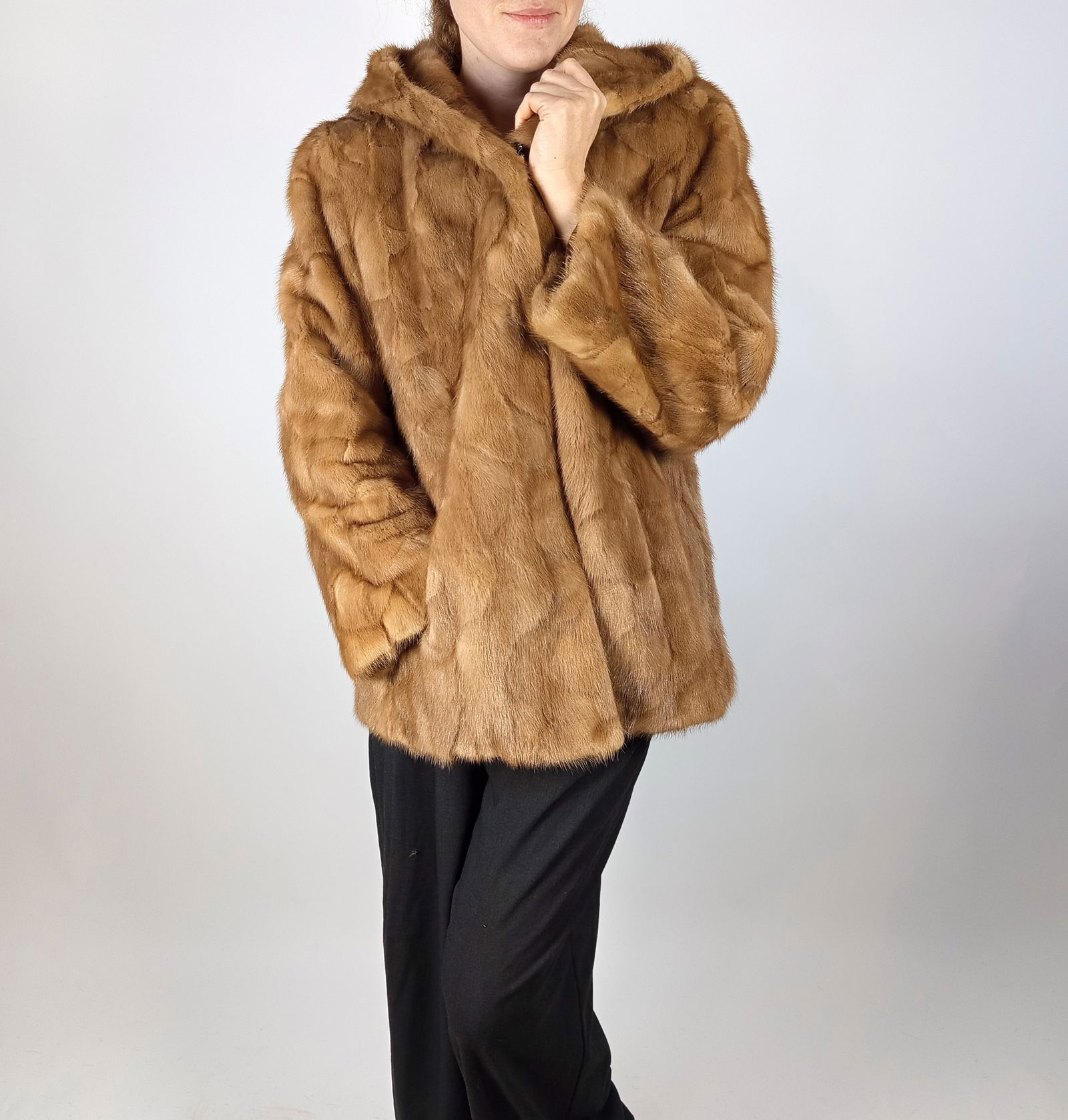 LIGHT BROWN MINK JACKET WITH HOOD EU: XL - US:20 - 4