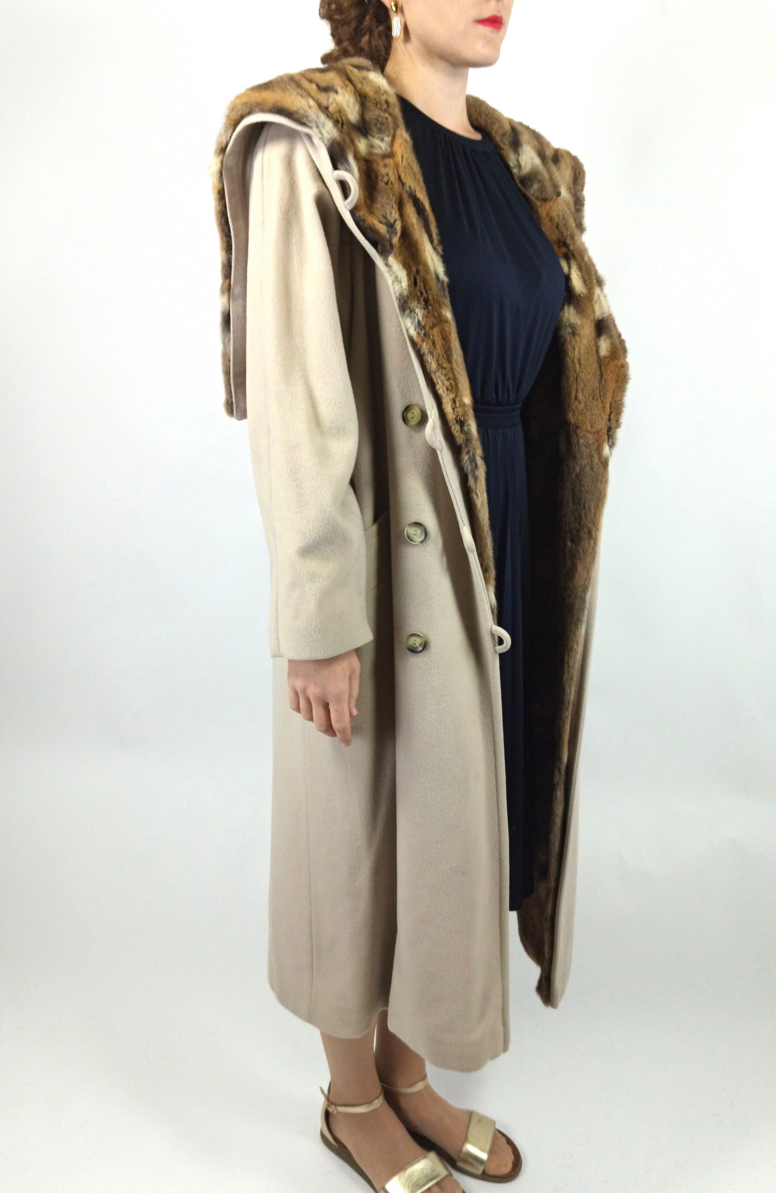 WOOL & CASHMERE BLEND FUR COAT EU: XL ; US: 20 - 3