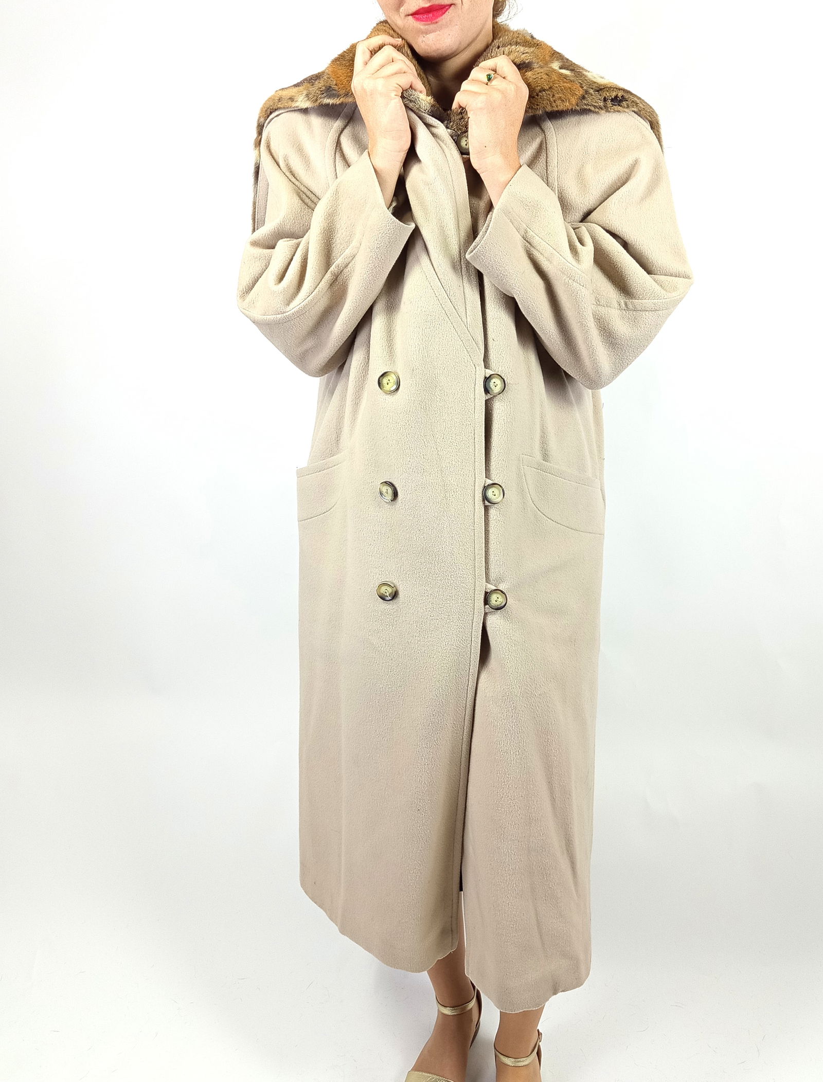 WOOL & CASHMERE BLEND FUR COAT EU: XL ; US: 20 - 7