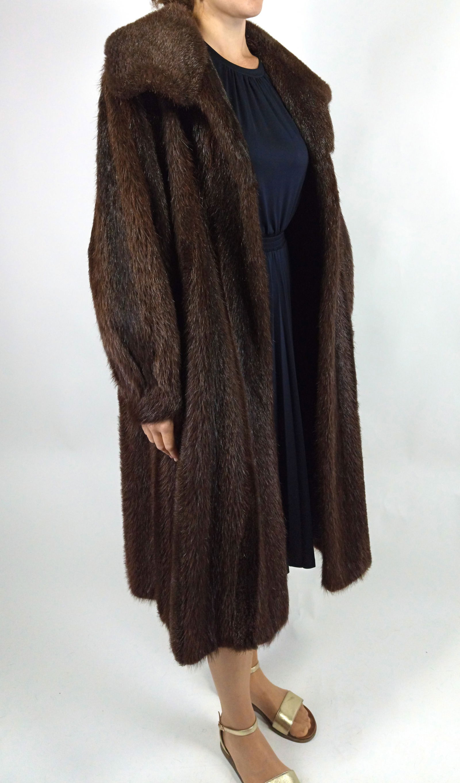 SHEARED NUTRIA FUR COAT EU: XL ; US: 20 - 8