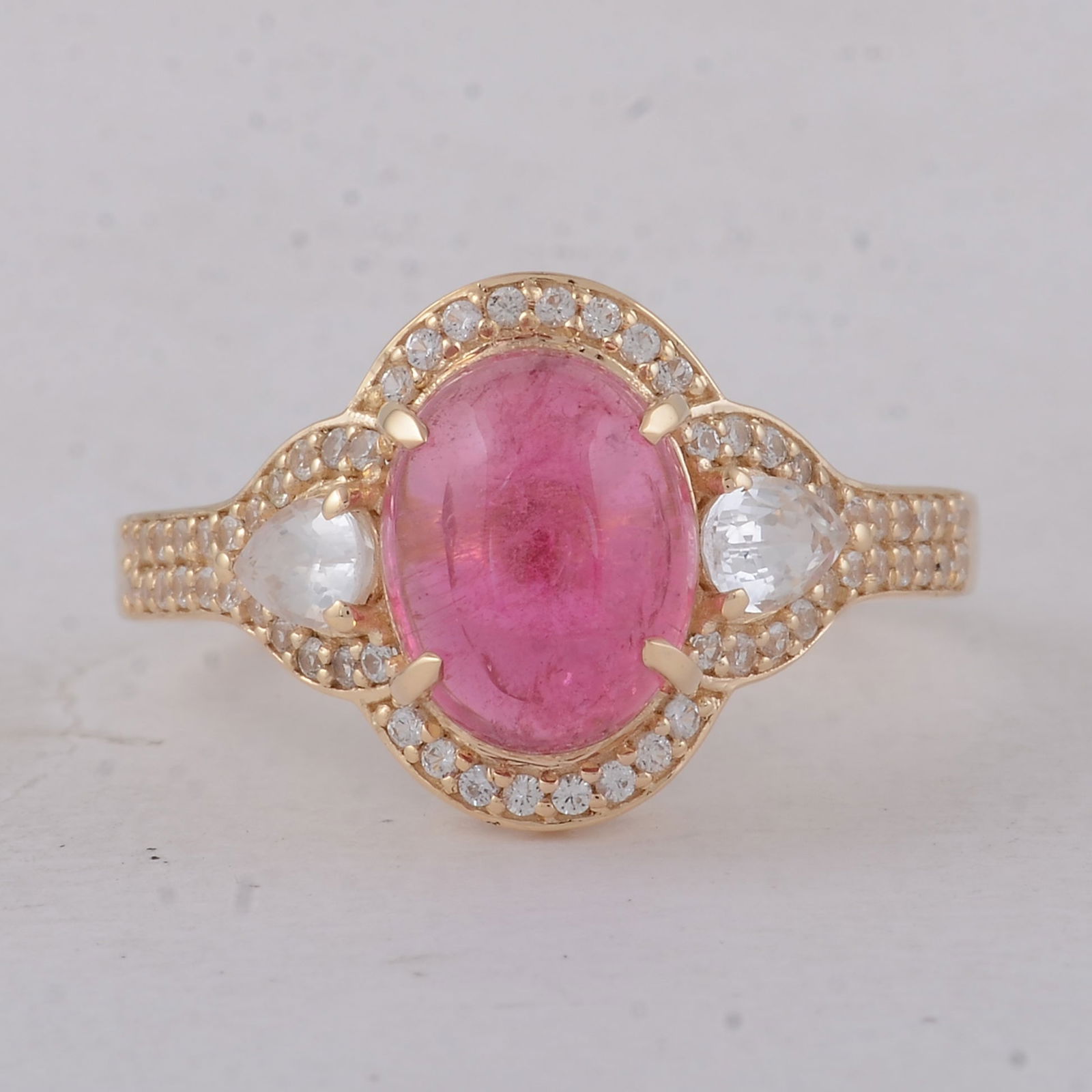 3.21 Ct Oval Tourmaline 9K Gold Ring: Title: 3.21 Ct Oval Tourmaline 9K Gold Ring Description: 3.21 Total Carat Tourmaline 9K Gold Ring Specifications - Total Weight 2.65 g - Center Gemstone Tourmaline - Gemstone Carat Weight 2.61 Carats