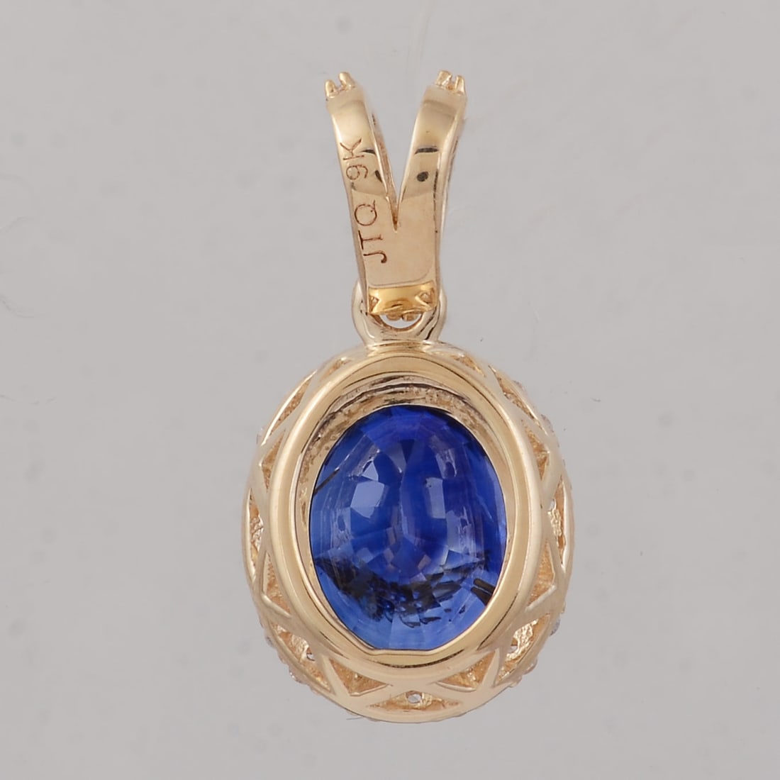 2.26 Ct Oval Sapphire 9K Gold Pendant - 4