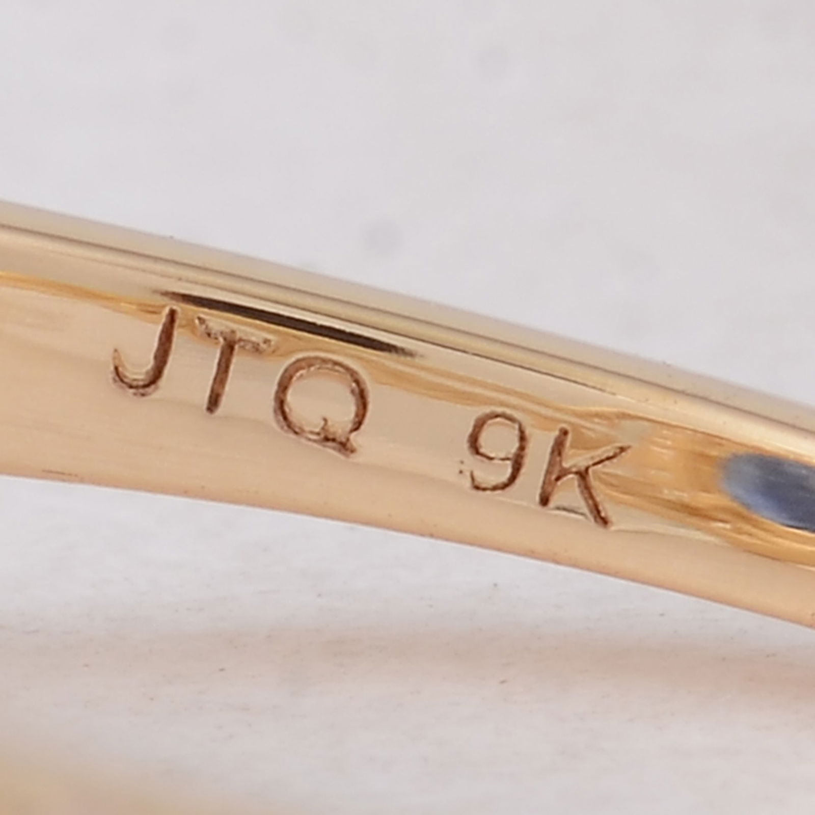 1.39 Ct Oval Blue Sapphire 9K Gold Ring - 5