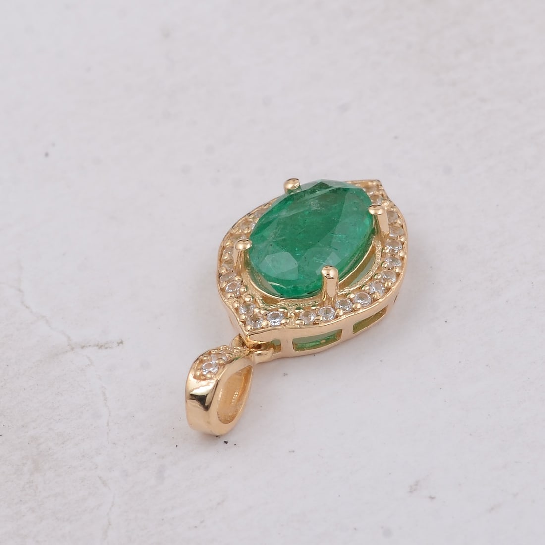 1.25 Ct Oval Emerald 9K Gold Pendant - 4