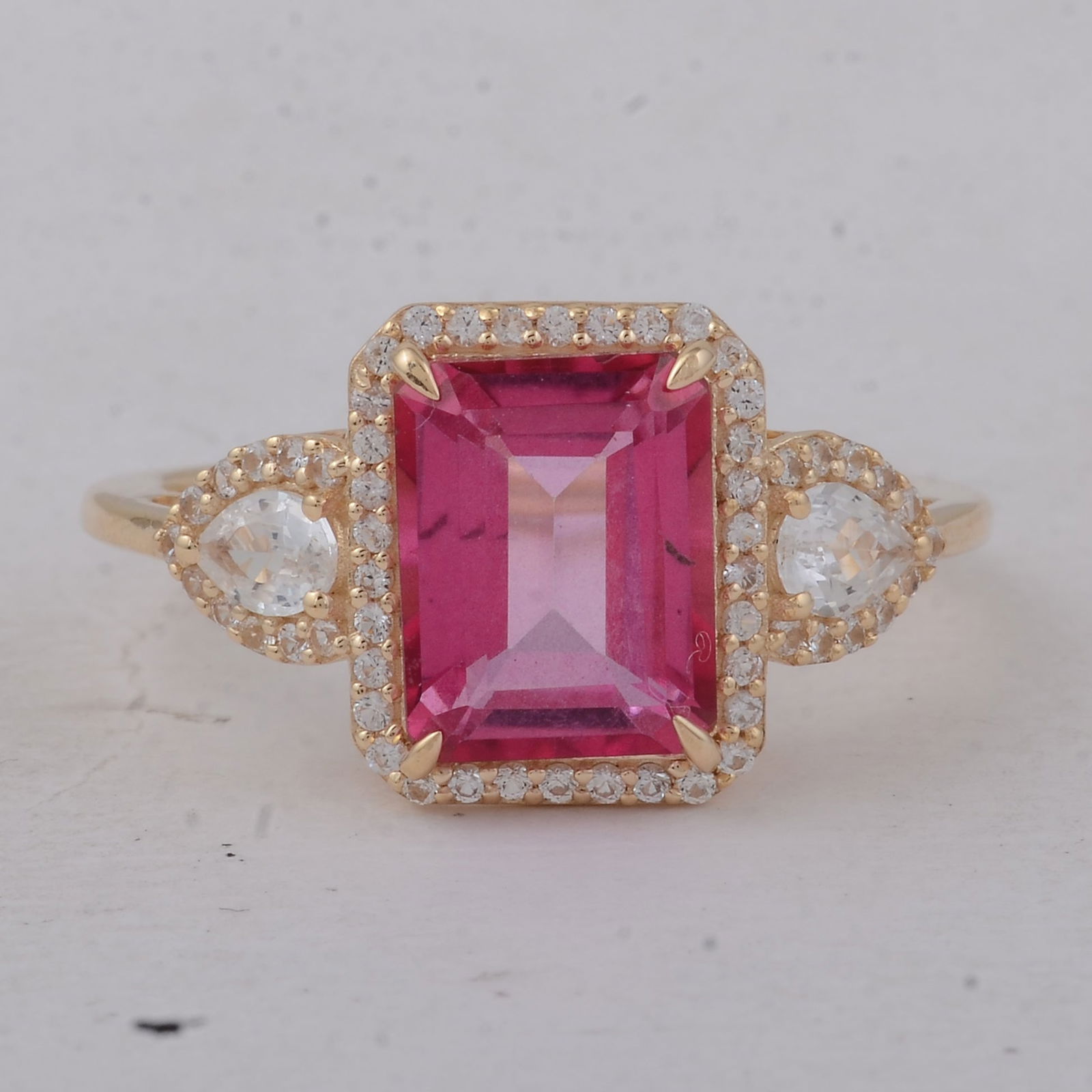 3.57 Ct Octagon Pink Topaz 9K Gold Ring: Title: 3.57 Ct Octagon Pink Topaz 9K Gold Ring Description: 3.57 Total Carat Pink Topaz 9K Gold Ring Specifications - Total Weight 2.84 g - Center Gemstone Pink Topaz - Gemstone Carat Weight 3.02 Cara