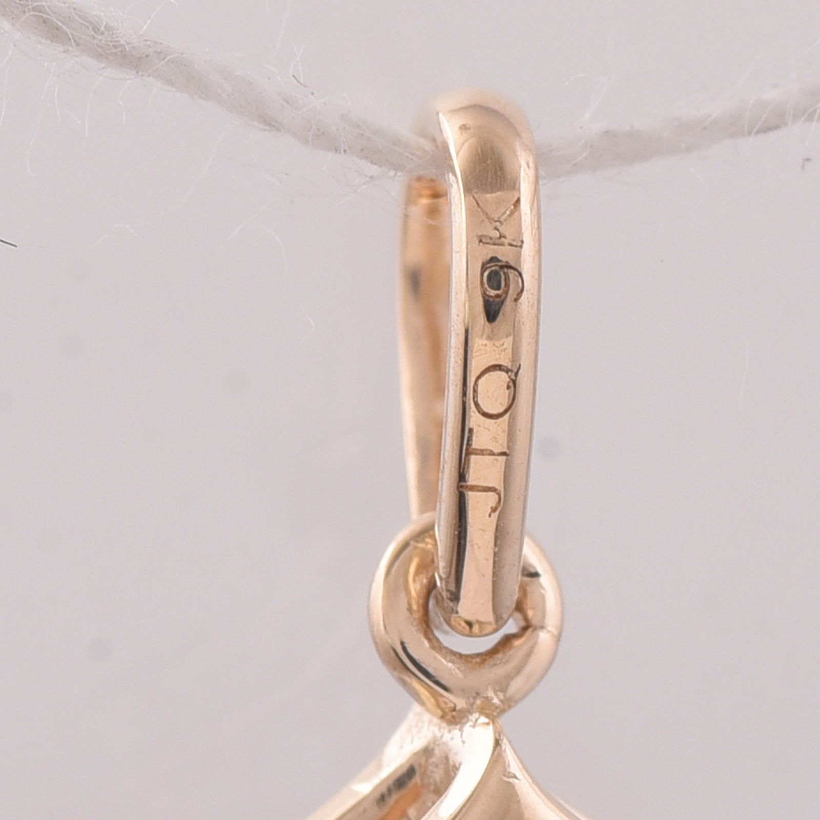 1.18 Ct Round Ruby 9K Gold Pendant - 5