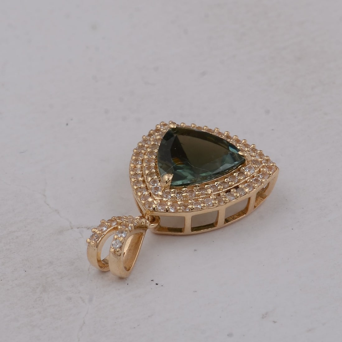 1.64 Ct Trillion Tourmaline 9K Gold Pendant - 4