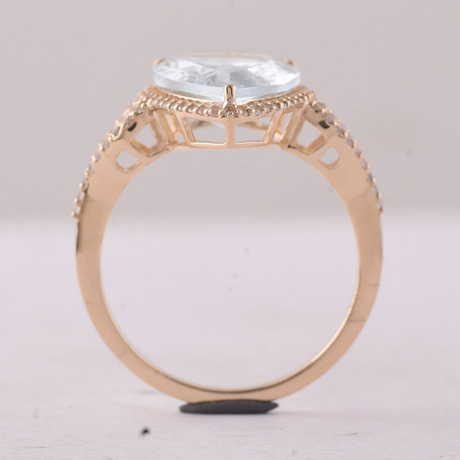 4.05 Ct Pear Aquamarine 9K Gold Ring - 2