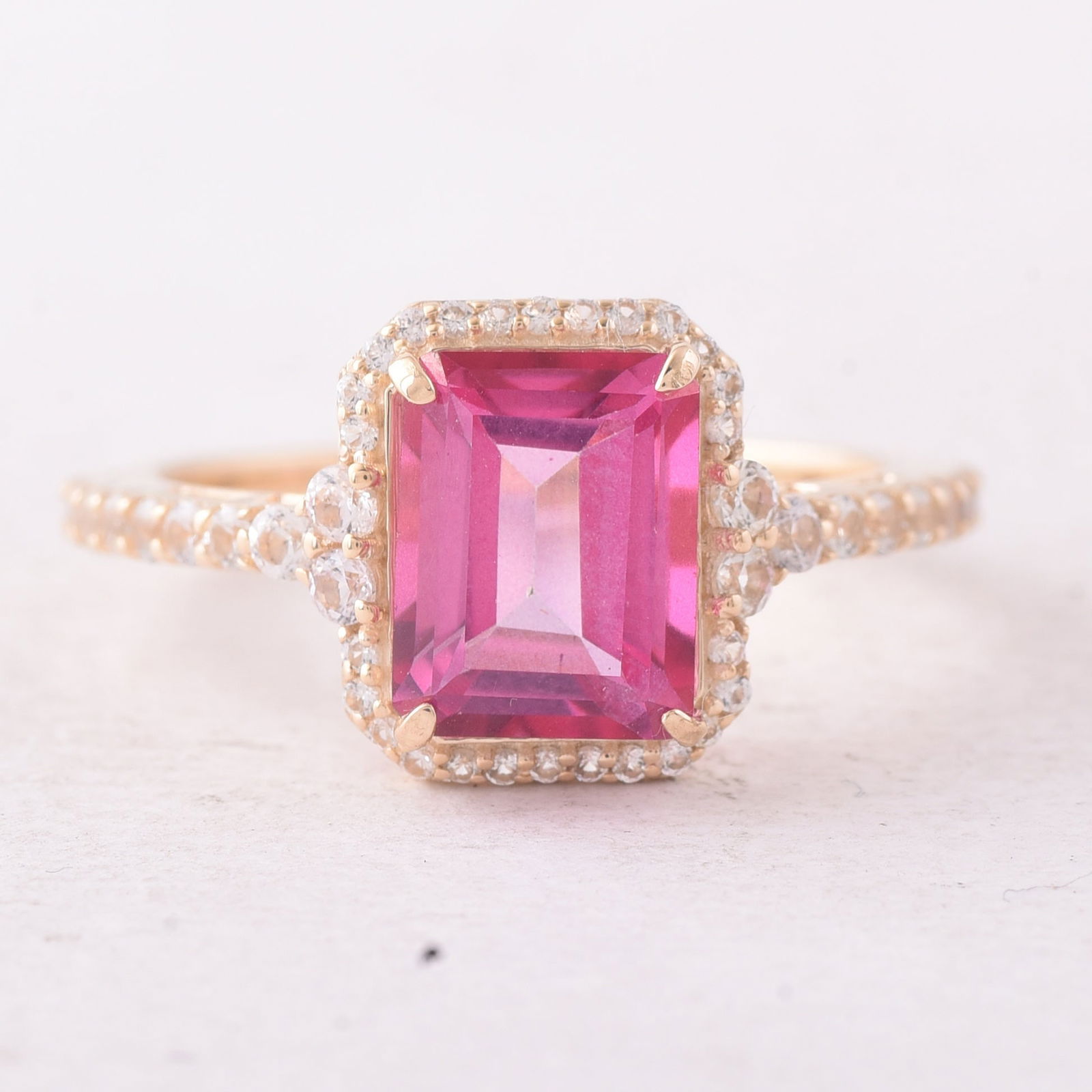 3.49 Ct Octagon Pink Topaz 9K Gold Ring: Title: 3.49 Ct Octagon Pink Topaz 9K Gold Ring Description: 3.49 Total Carat Pink Topaz 9K Gold Ring Specifications - Total Weight 2.768 g - Center Gemstone Pink Topaz - Gemstone Carat Weight 2.91 Car