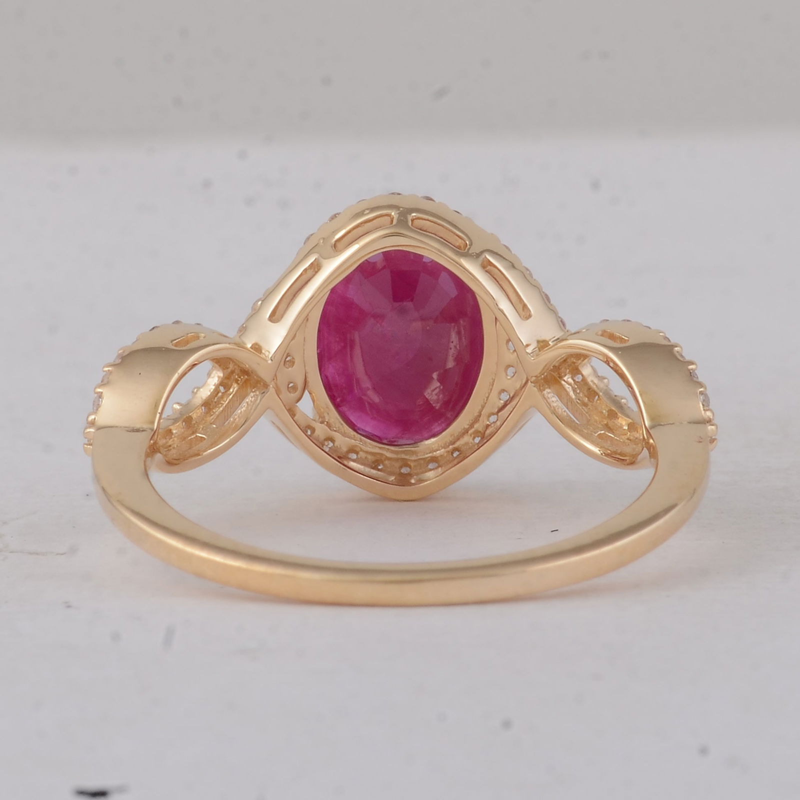 2.25 Ct Oval Ruby 9K Gold Ring - 3