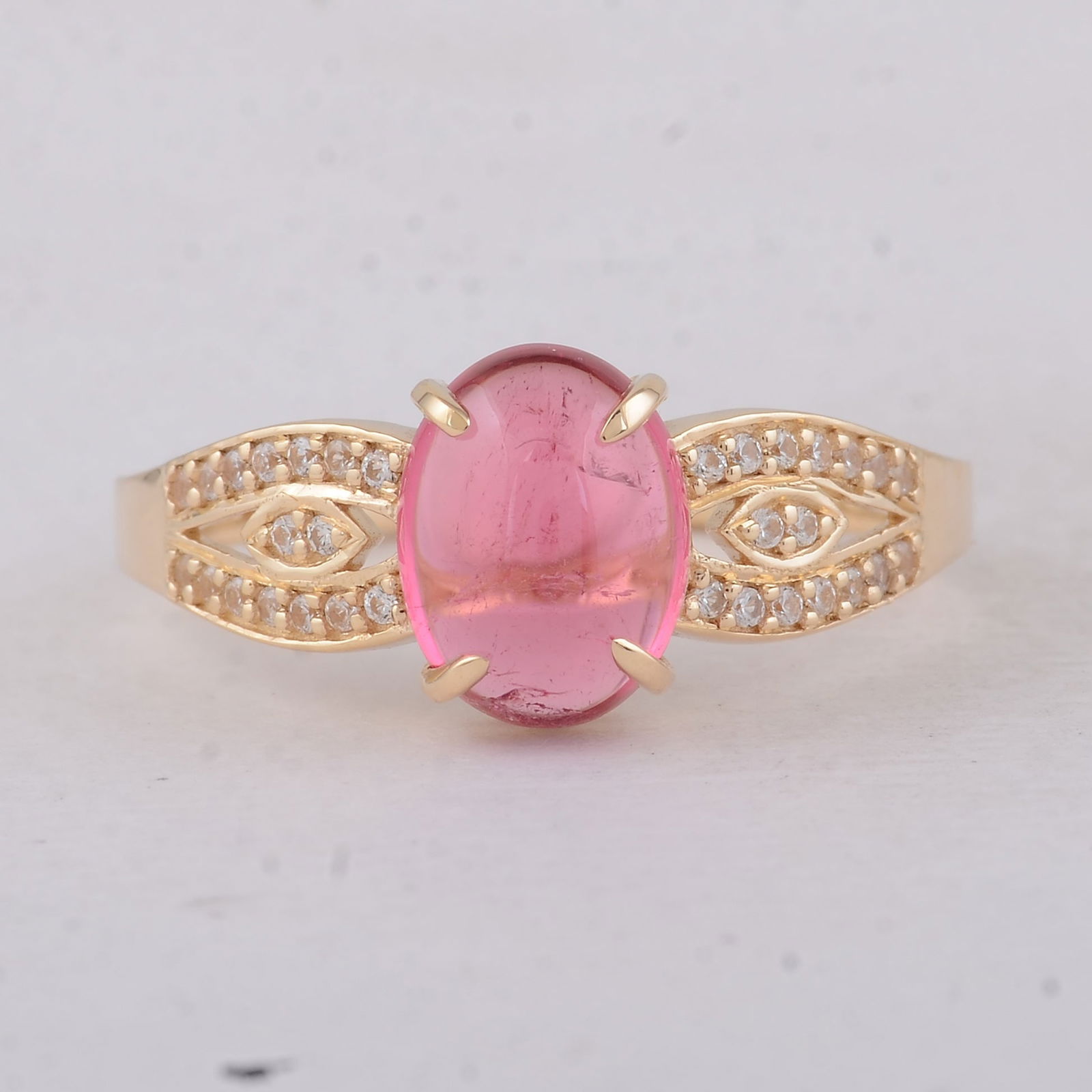 1.82 Ct Oval Tourmaline 9K Gold Ring: Title: 1.82 Ct Oval Tourmaline 9K Gold Ring Description: 1.82 Total Carat Tourmaline 9K Gold Ring Specifications - Total Weight 2.42 g - Center Gemstone Tourmaline - Gemstone Carat Weight 1.7 Carats -