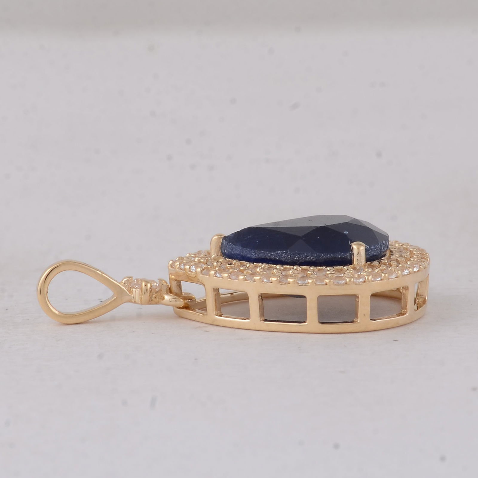 3.35 Ct Pear Sapphire 9K Gold Pendant - 3