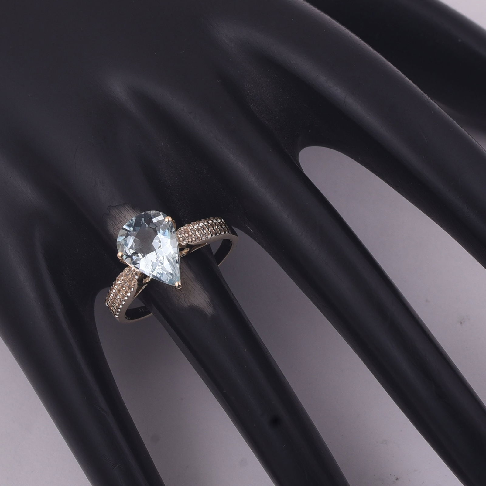 2.24 Ct Pear Aquamarine 9K Gold Ring - 2