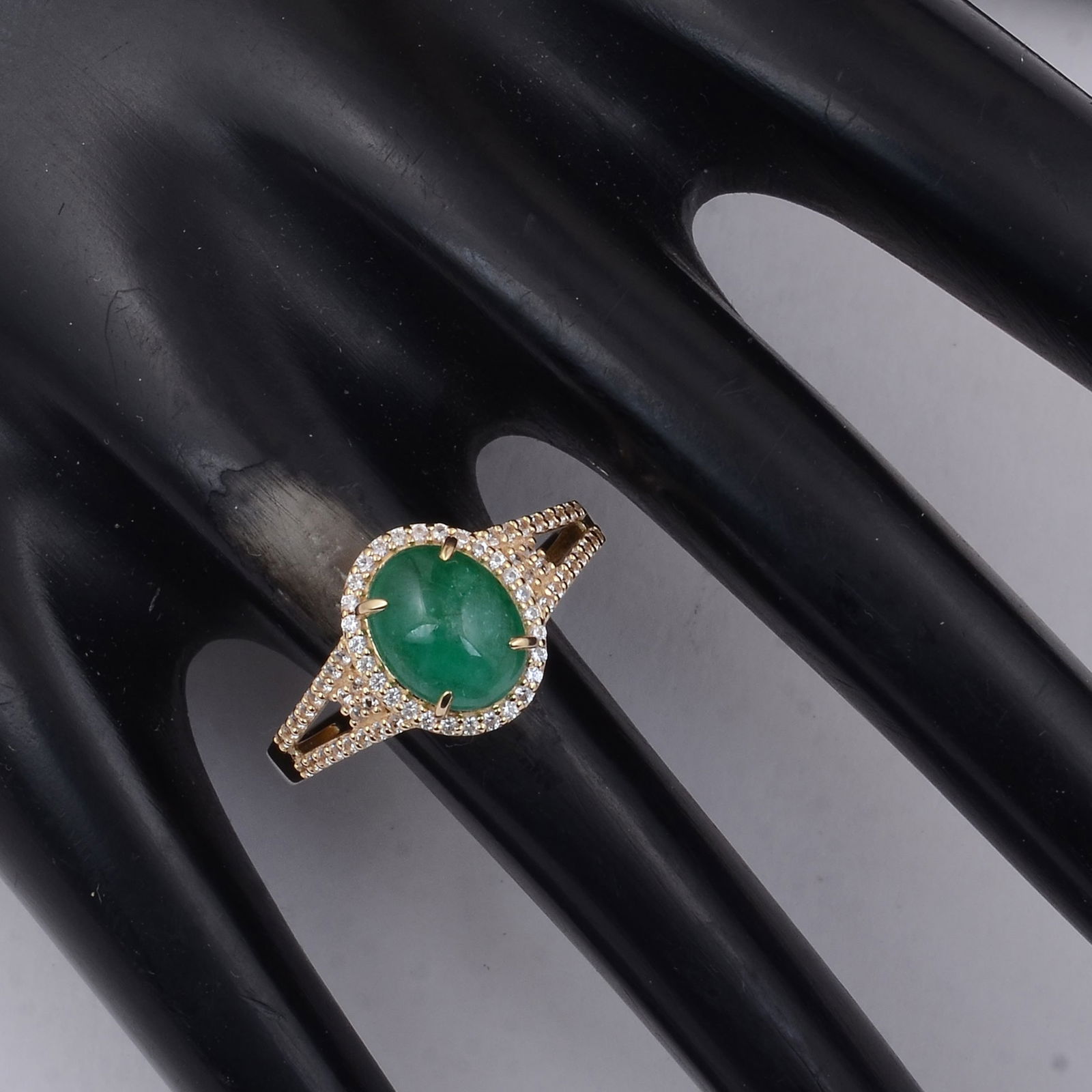 2.01 Ct Oval Emerald 9K Gold Ring - 2