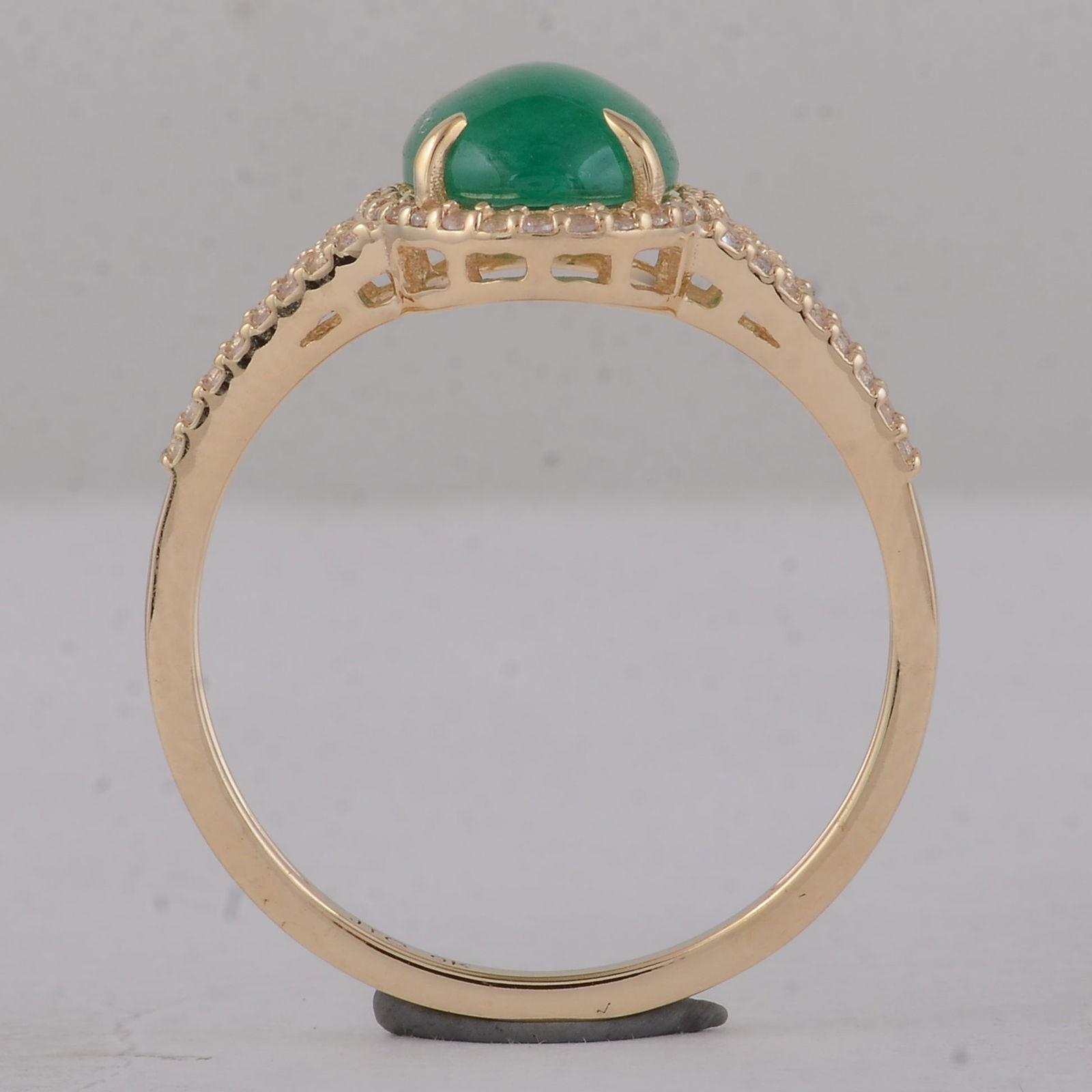 2.01 Ct Oval Emerald 9K Gold Ring - 4