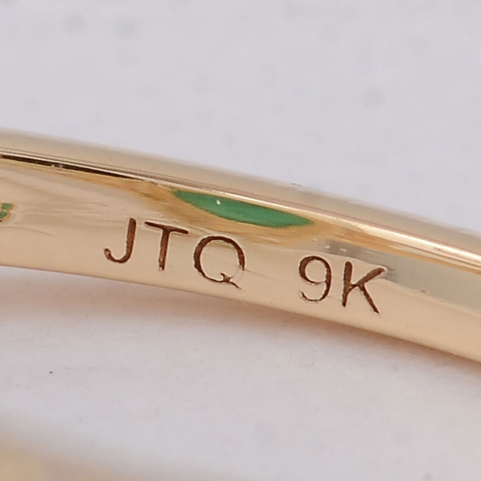 2.01 Ct Oval Emerald 9K Gold Ring - 5