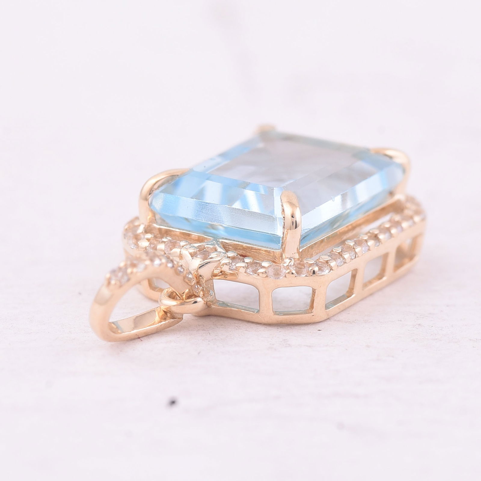 4.41 Ct Octagon Blue Topaz 9K Gold Pendant - 4