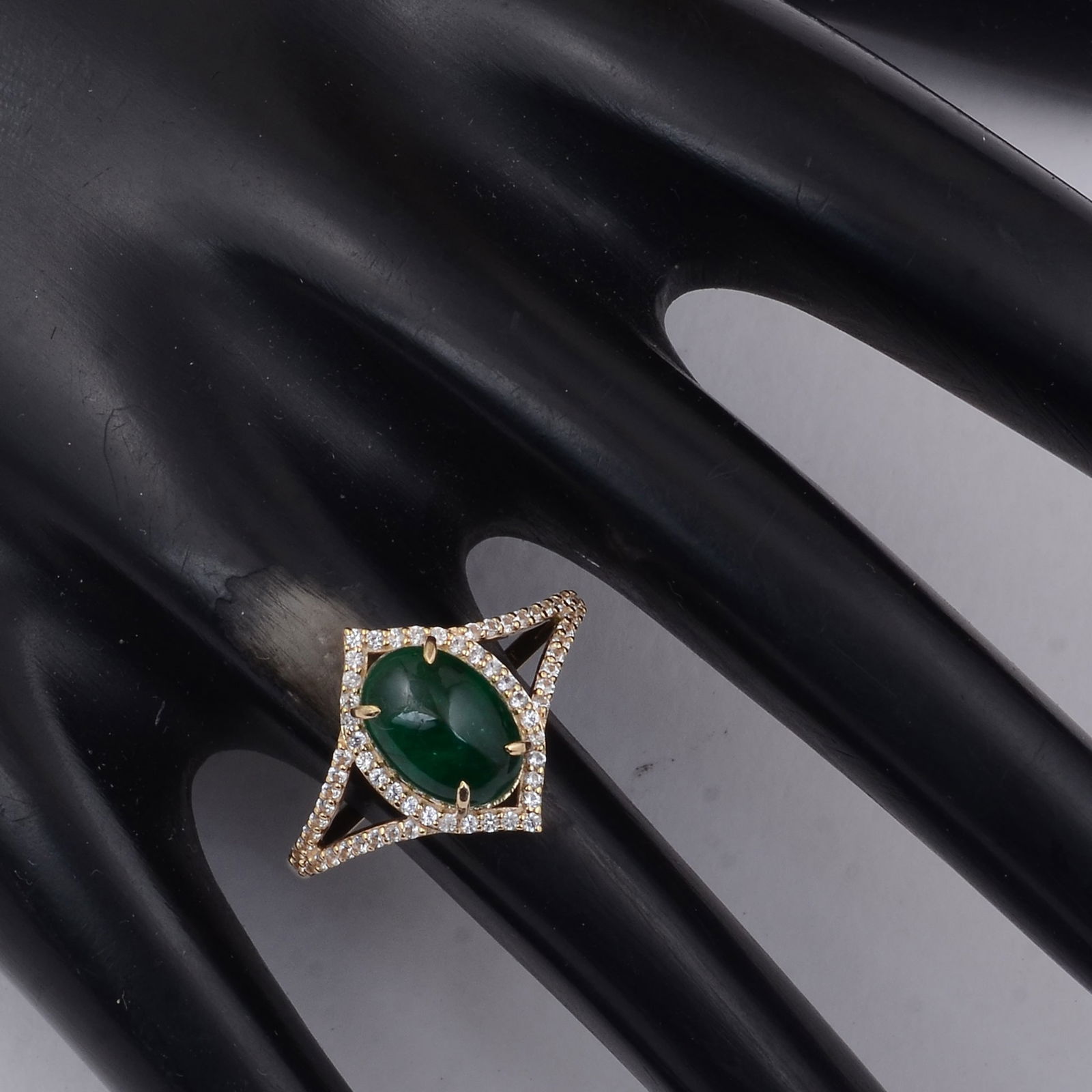 2.23 Ct Oval Emerald 9K Gold Ring - 2