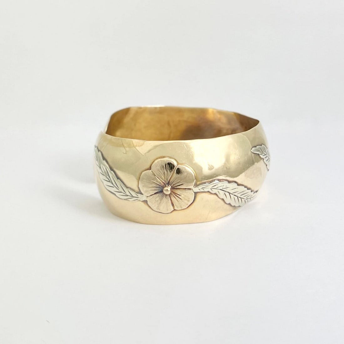 Vintage 1950's Handmade Flower Cuff Bangle Bracelet 10K Yellow Gold, 28.60 Grams - 9