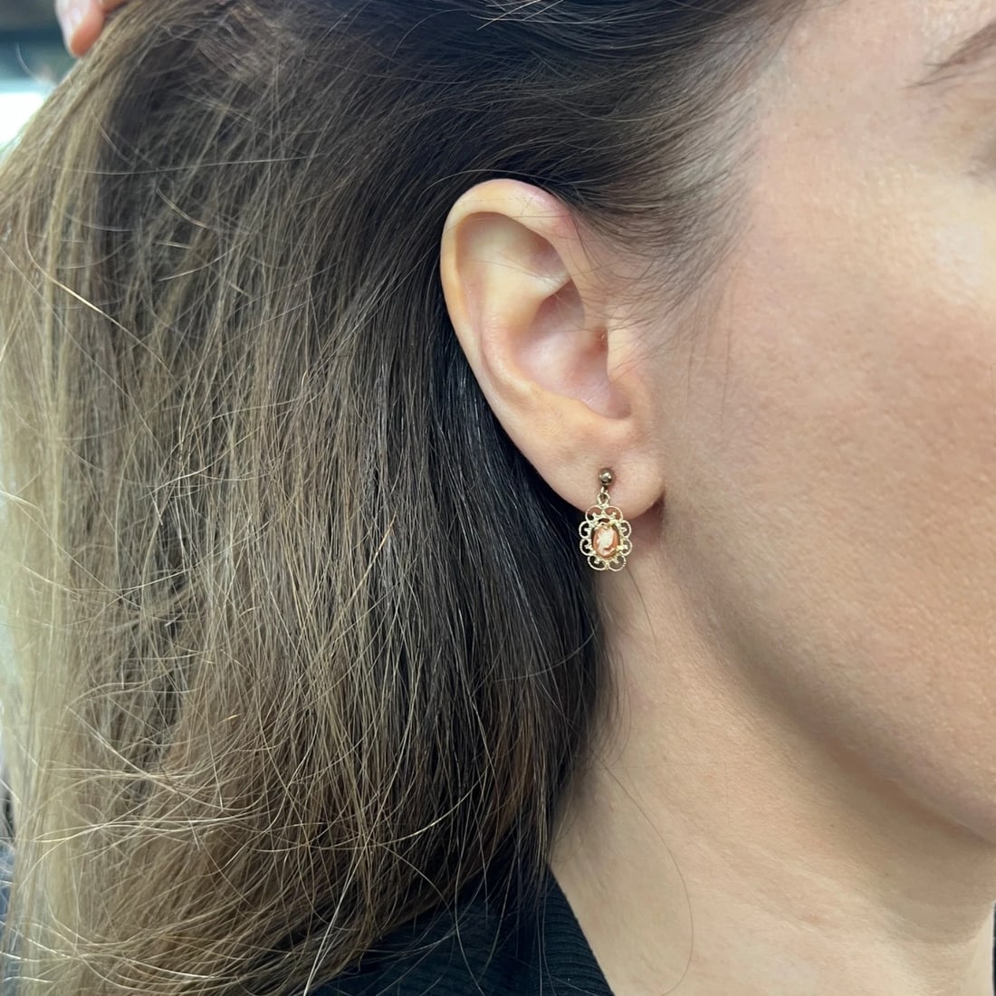 Vintage 1940's Cameo Filigree Dangle Drop Earrings 14K Yellow Gold, 1.61 Grams - 4