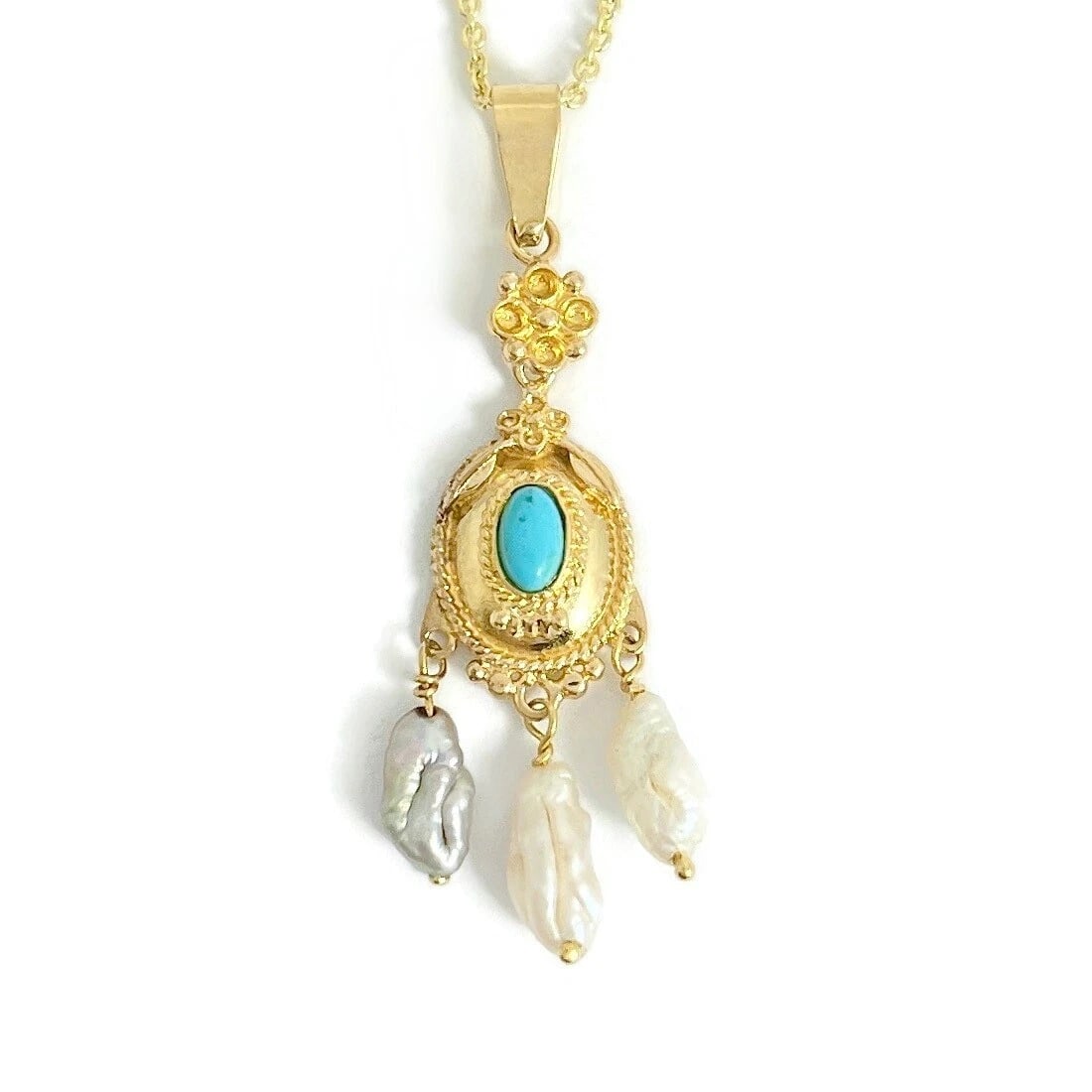 Vintage Oval Turquoise Baroque Pearl Pendant Necklace 14K Yellow Gold, 5.03 Gram: Title: Vintage Oval Turquoise Baroque Pearl Pendant Necklace 14K Yellow Gold, 5.03 Gram Description: Vintage Oval Turquoise Baroque Pearl Pendant Necklace 14K Yellow Gold, 5.03 Gram This is such a bea