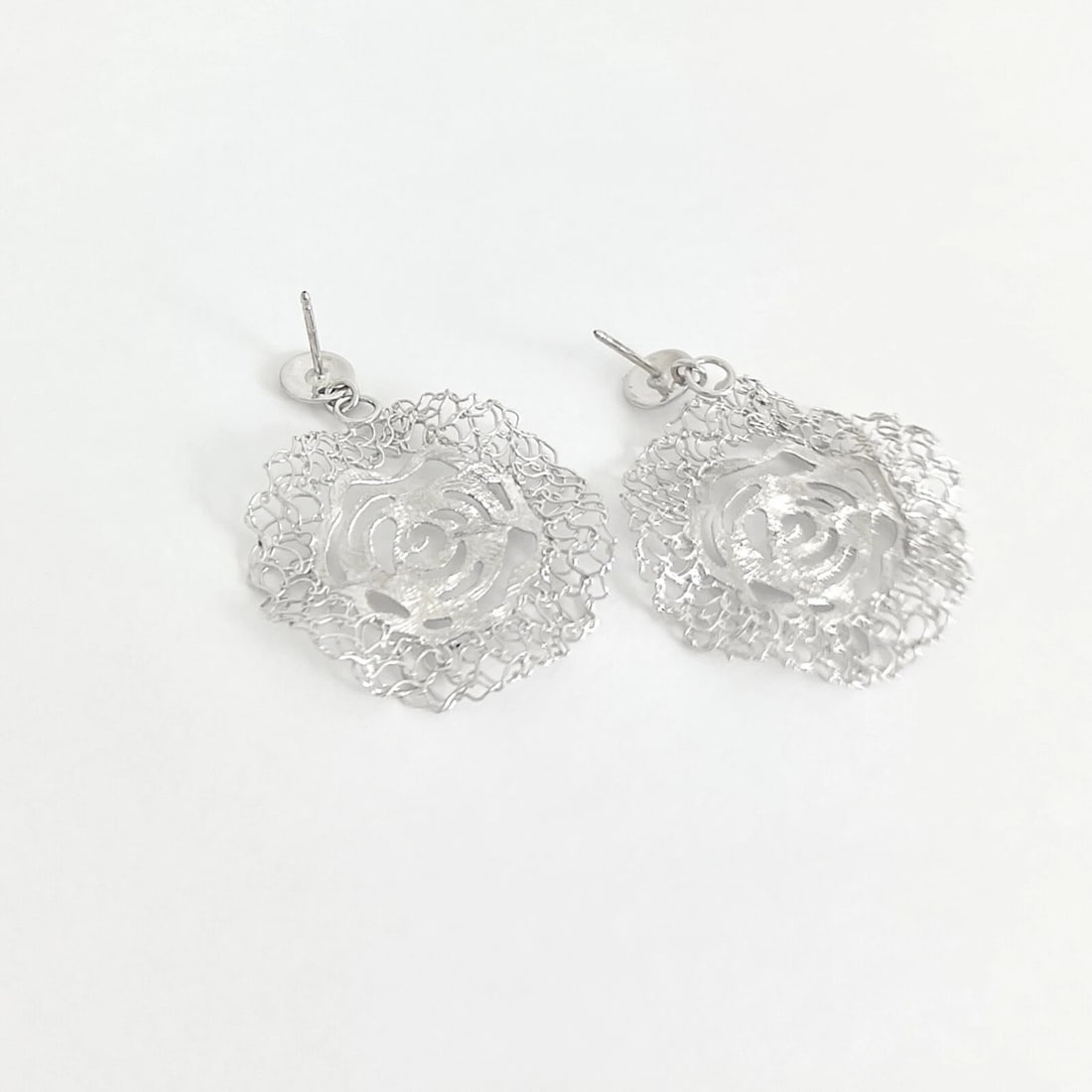 Vintage Italian Round Filigree Dangle Drop Earrings 14K White Gold, 4.51 Grams - 6