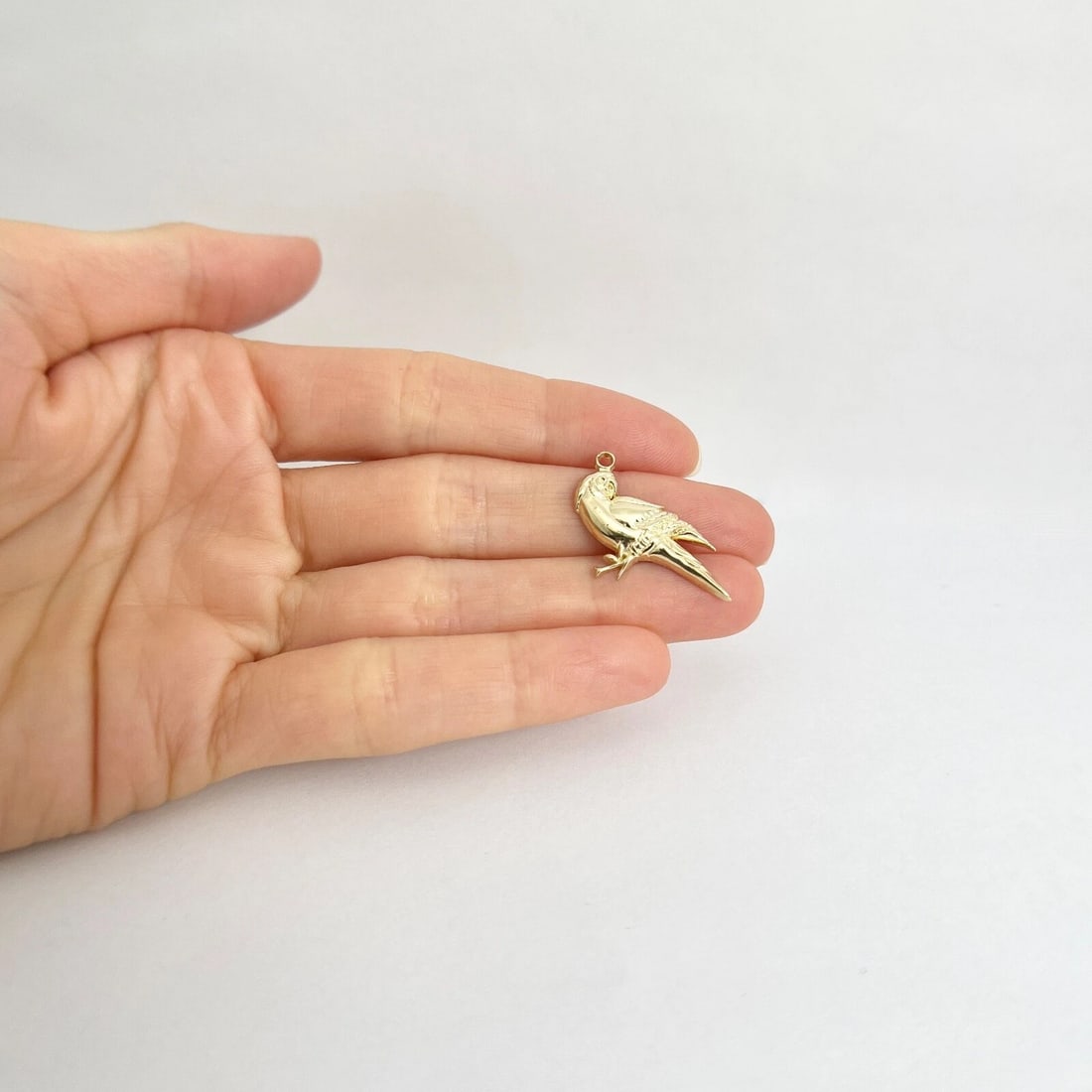 Vintage Parrot Bird Necklace Pendant Bracelet Charm 14K Yellow Gold, 1.59 Grams - 2