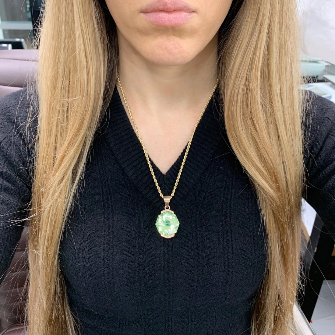 Vintage 1960's Octagon Lime Green Quartz Pendant 10K Yellow Gold, 13.40 Gr - 4