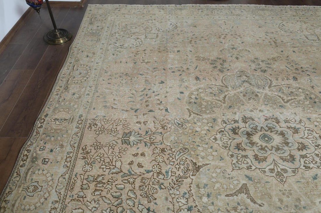 9'7x12'4 ft, BEIGE OVERSIZED RUG, Vintage Wool - 9